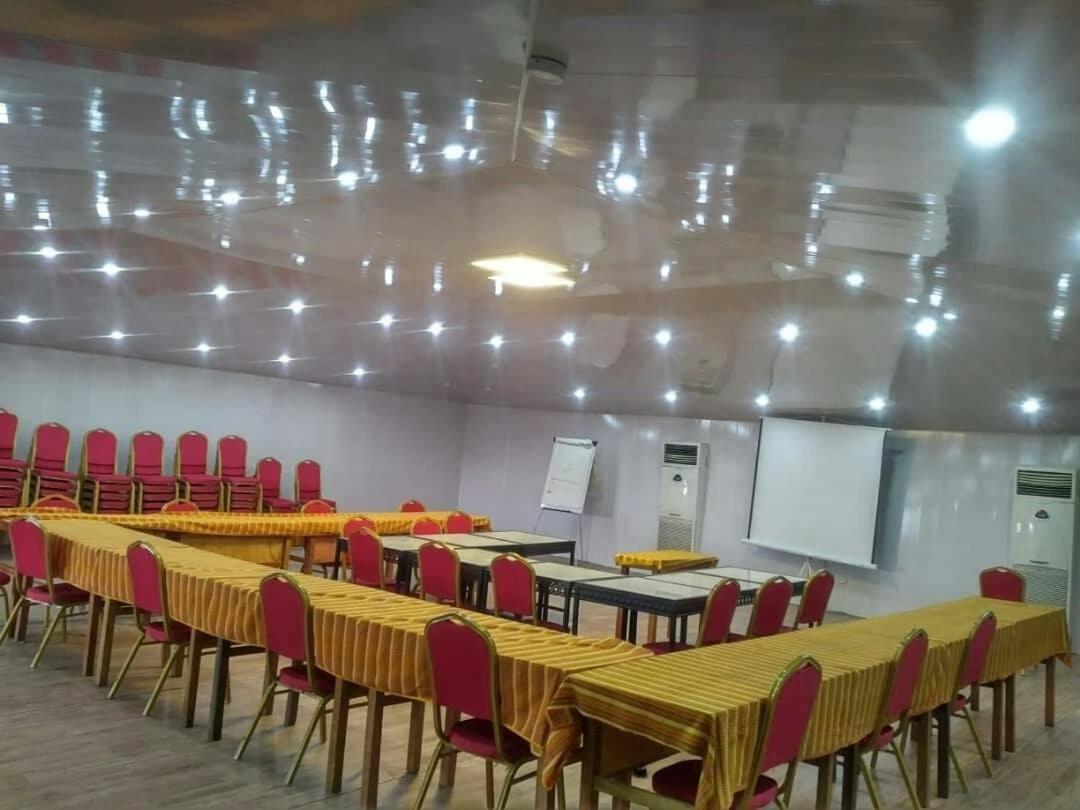 Hotel Saphir Abidjan Exterior photo