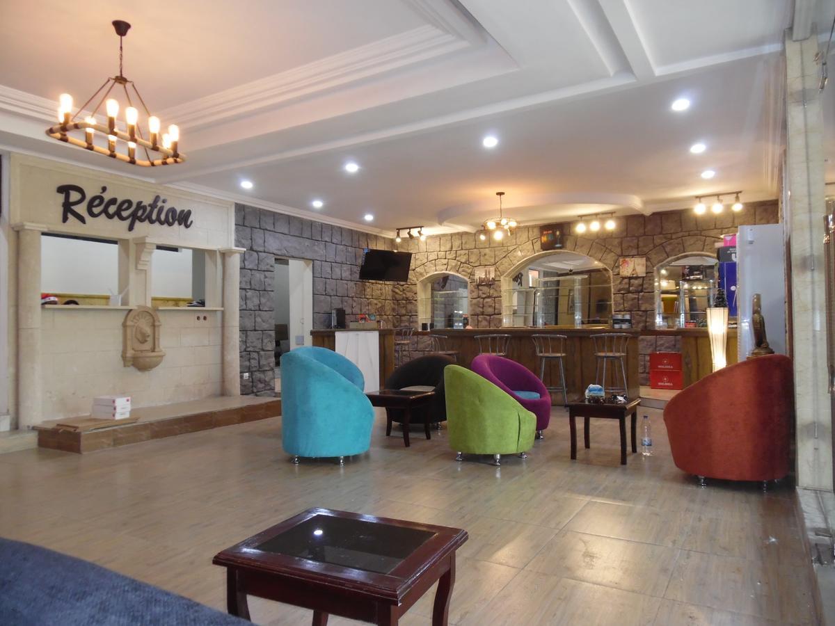 Hotel Saphir Abidjan Exterior photo