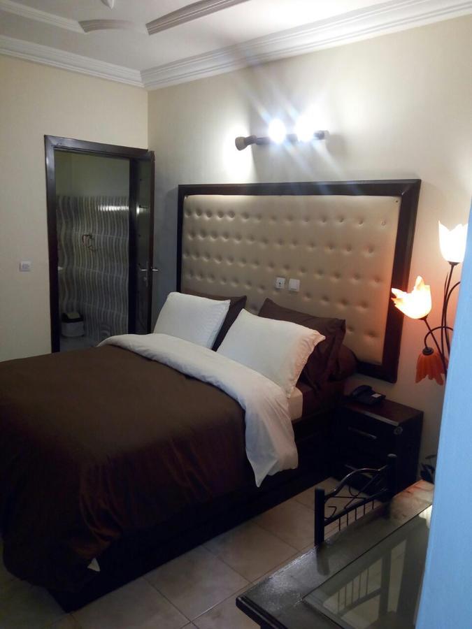 Hotel Saphir Abidjan Exterior photo
