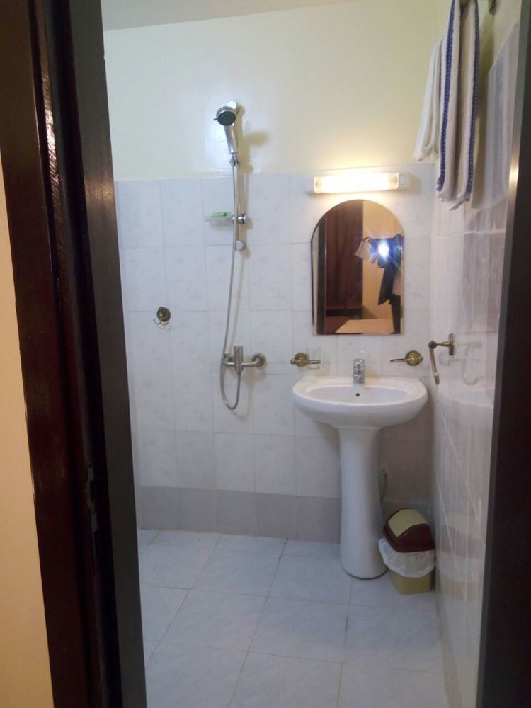 Hotel Saphir Abidjan Exterior photo